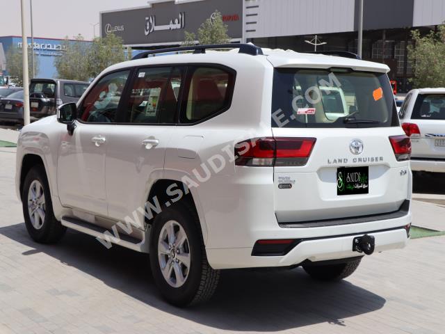 2023 تويوتا لاند كروزر جي اكس ار2
