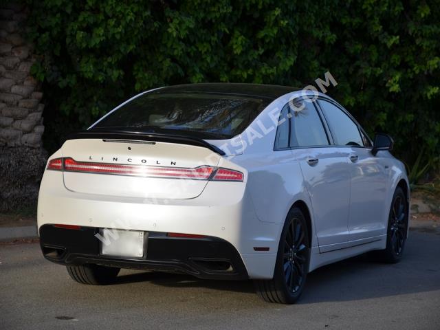 2017 Lincoln MKZ