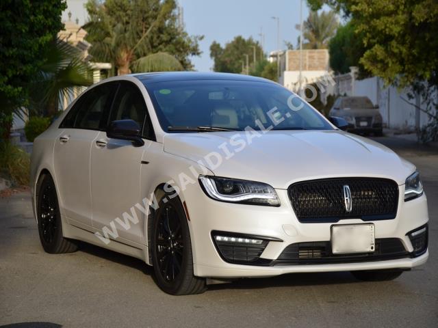 2017 Lincoln MKZ