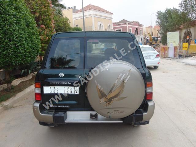 1998 نيسان باترول سفاري