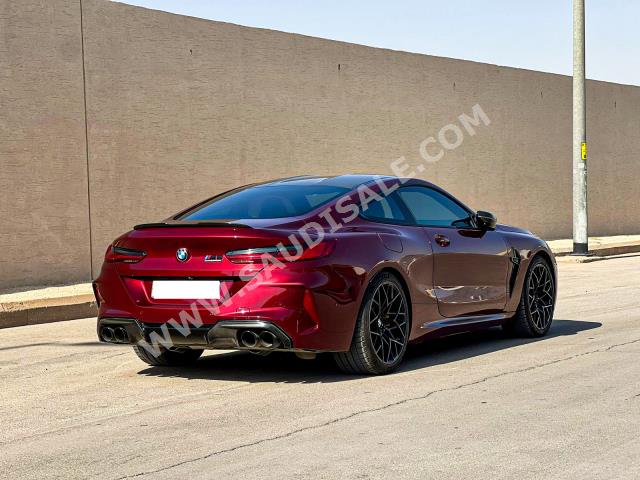 2020 بي ام دبليو الفئة ام إم 8 كومبيتيشن