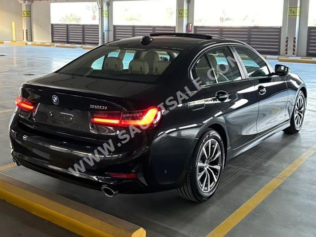 2022 بي ام دبليو الفئة الثالثة 320 أي