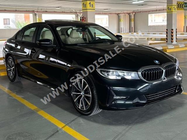 2022 بي ام دبليو الفئة الثالثة 320 أي