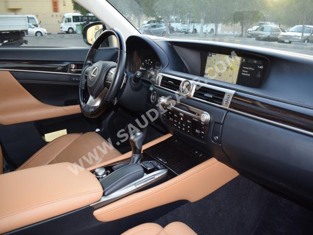 2016 Lexus GS 200 T
