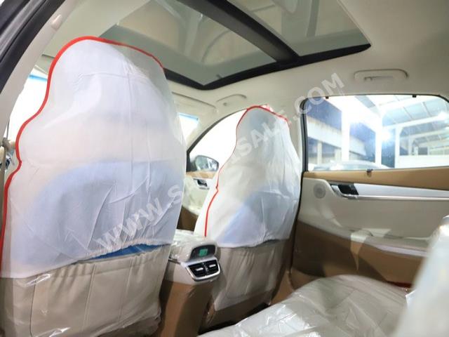 2022 هيونداي ازيرا