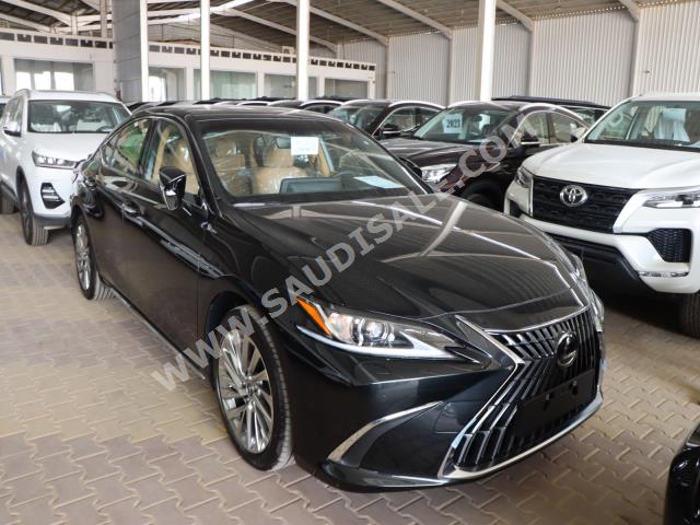 2022 Lexus ES 350