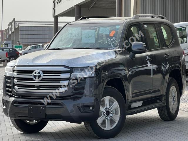 2023 تويوتا لاند كروزر جي اكس ار