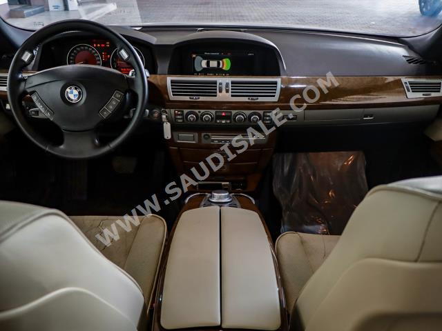 2006 بي ام دبليو الفئة السابعة 730 إل أي