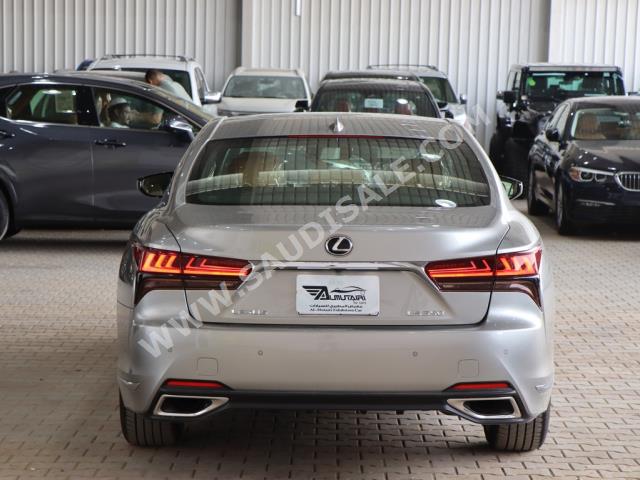 2022 Lexus LS 350