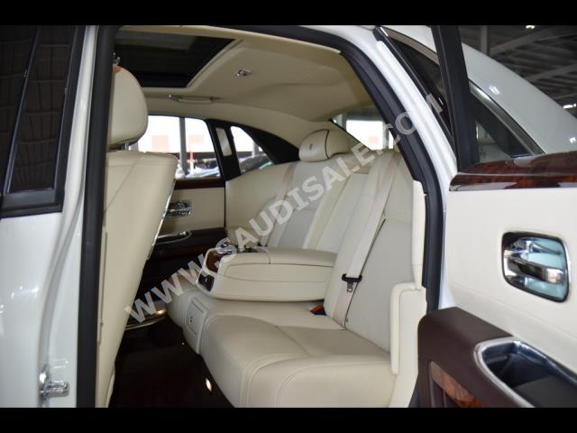 2015 رولز رويس قوست