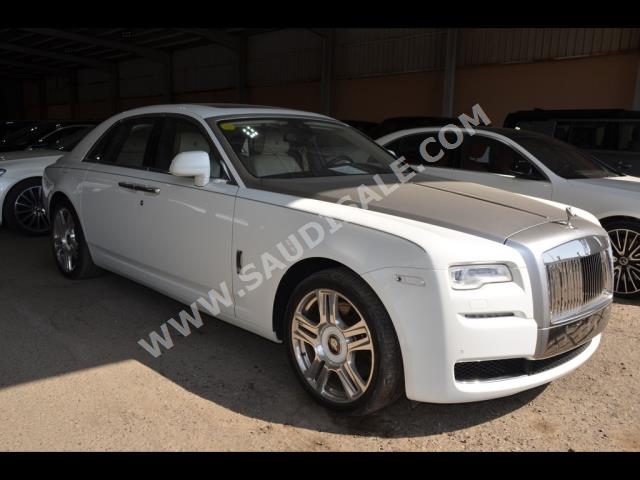 2015 رولز رويس قوست