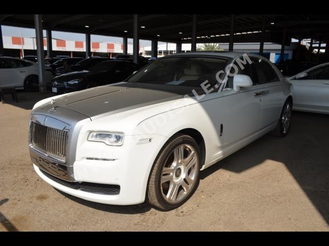 2015 رولز رويس قوست