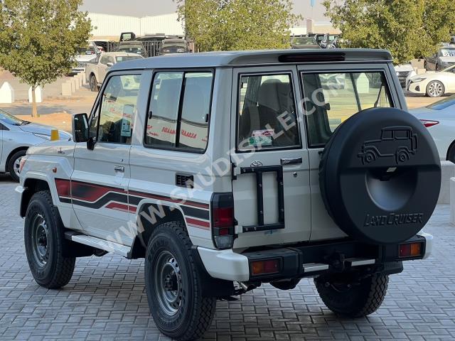 2023 تويوتا لاند كروزر ربع