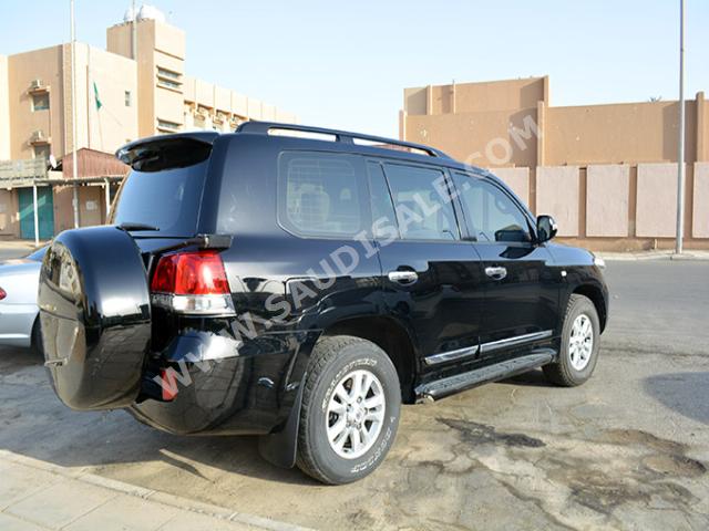 2010 Toyota Land Cruiser GXR