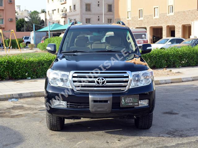 2010 Toyota Land Cruiser GXR