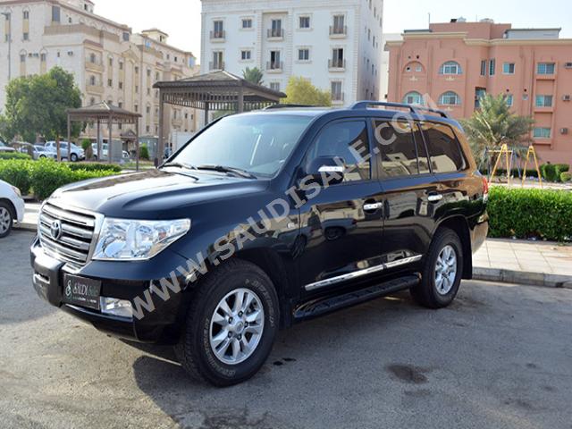 2010 Toyota Land Cruiser GXR