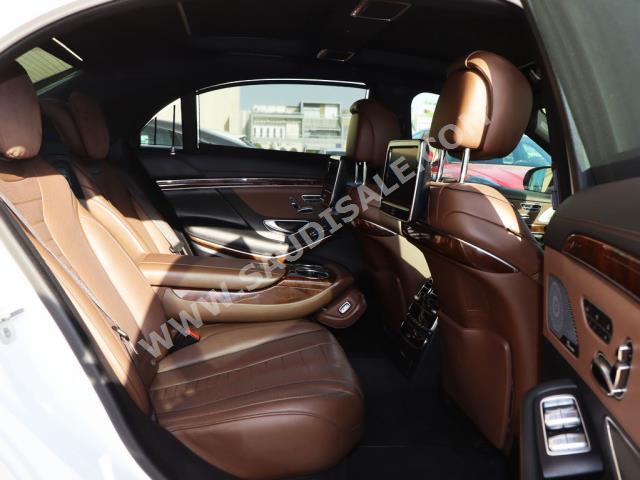 2016 مرسيدس - بنز إس 400