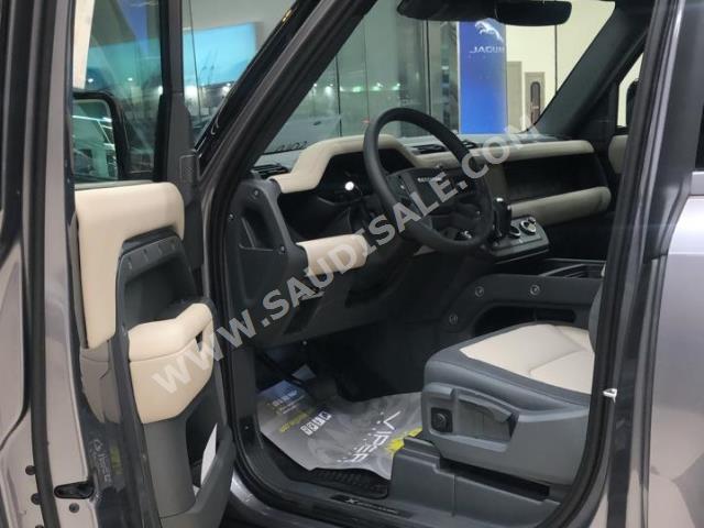 2023 لاند روفر ديفيندر اكس داينمك