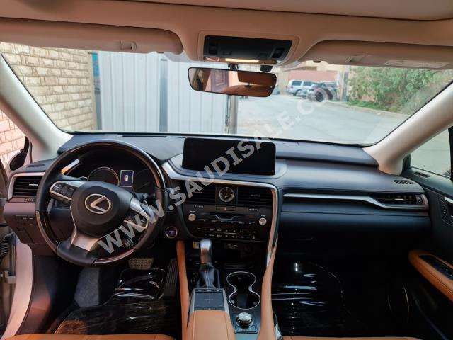 2022 لكزس أر إكس 450إتش