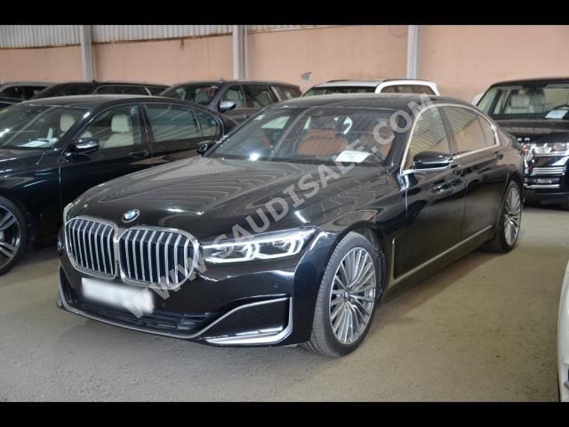 2021 بي ام دبليو الفئة السابعة 730 إل أي