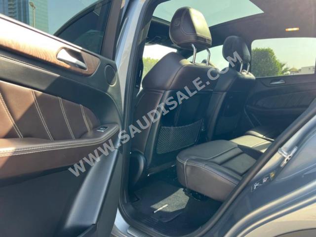 2016 مرسيدس - بنز جي إل إي 63إس أي إم جي