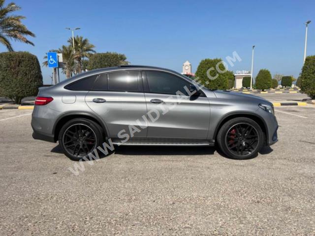 2016 مرسيدس - بنز جي إل إي 63إس أي إم جي