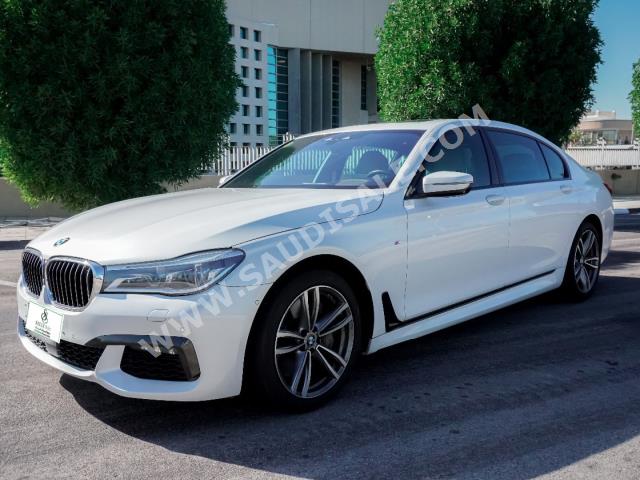 2016 بي ام دبليو الفئة السابعة 750 إل أي