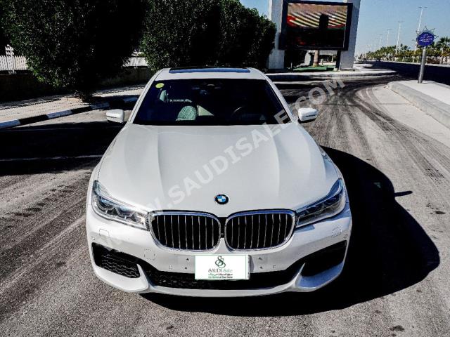 2016 بي ام دبليو الفئة السابعة 750 إل أي
