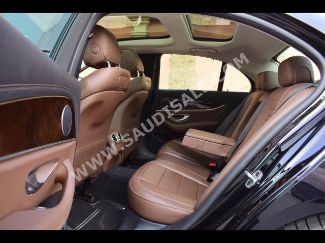 2021 مرسيدس - بنز إي 200 أي إم جي