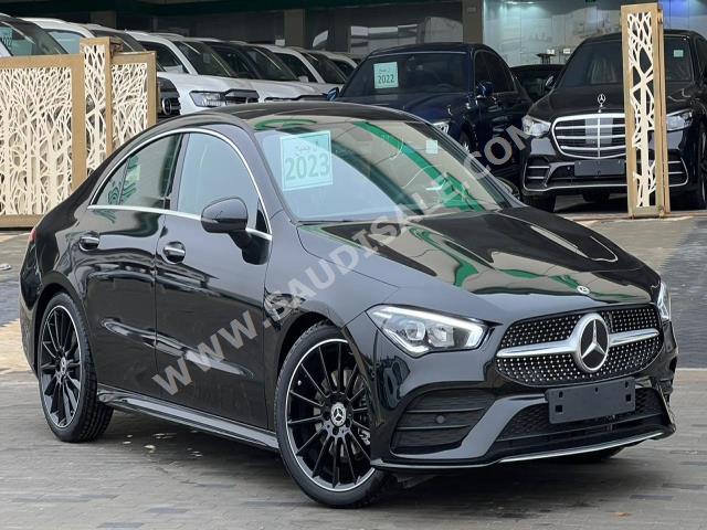2023 مرسيدس - بنز سي إل أي 200