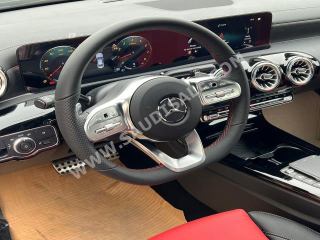 2023 مرسيدس - بنز سي إل أي 200