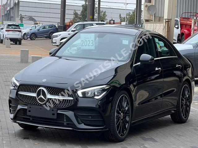 2023 مرسيدس - بنز سي إل أي 200