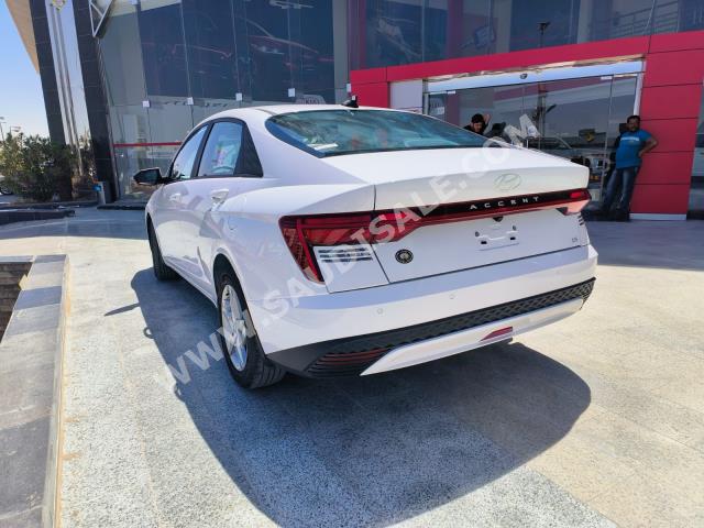 2024 هيونداي اكسنت