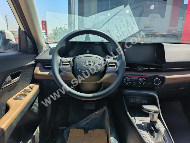 2024 هيونداي اكسنت