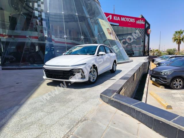 2024 هيونداي اكسنت