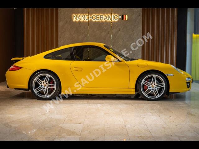 2011 بورش 911 كاريرا 4 اس