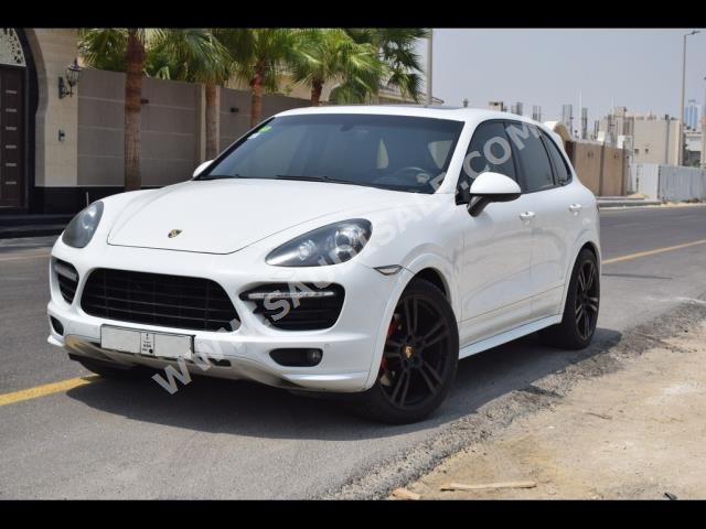 2013 بورش كايين جي تي اس