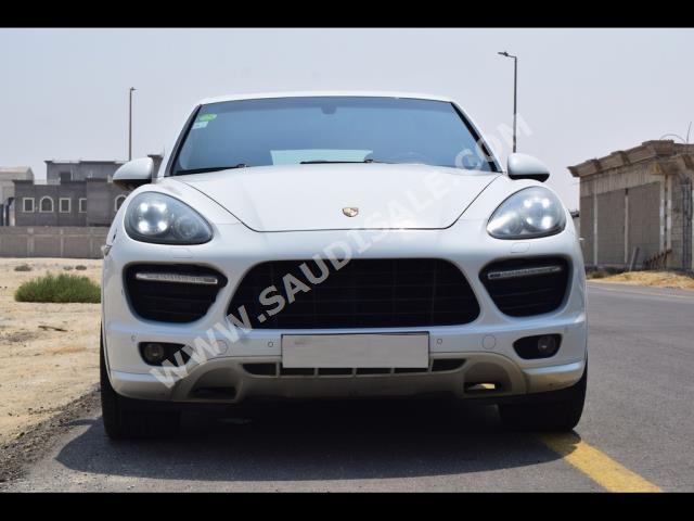 2013 بورش كايين جي تي اس