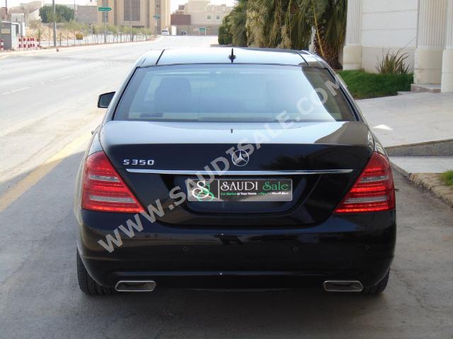 2011 Mercedes-Benz S 300
