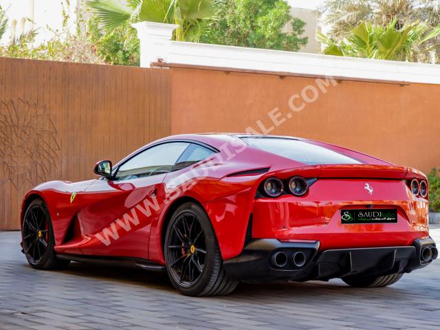 2018 فيراري 812 سوبر فاست