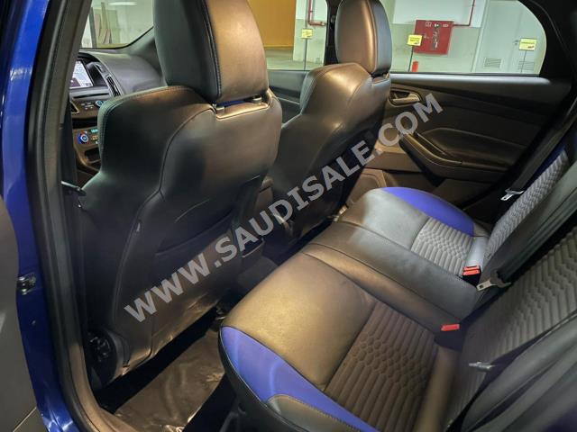 2017 Ford Focus ST Sport