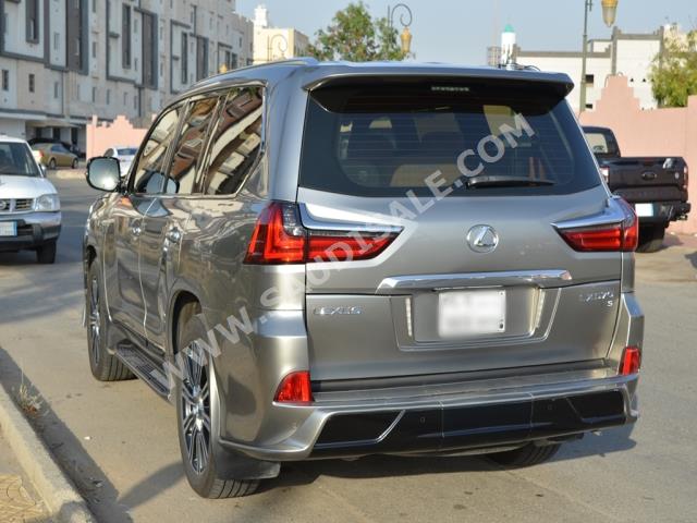 2018 لكزس إل إكس 570 اس