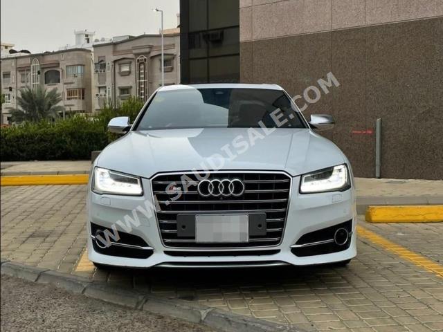 2016 اودي اس 8