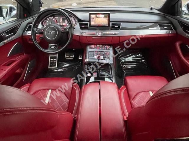 2016 اودي اس 8