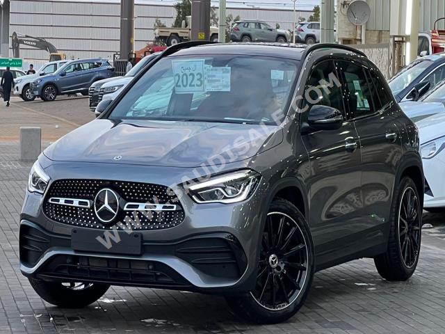 2023 مرسيدس - بنز جي إل أي 200