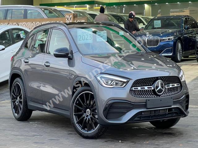 2023 مرسيدس - بنز جي إل أي 200