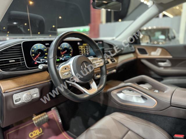 2021 Mercedes-Benz GLS 450