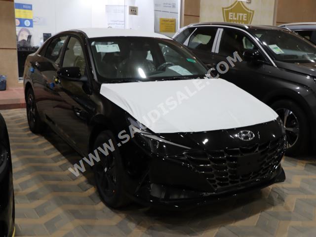 2022 هيونداي النترا