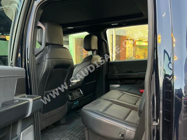 2022 فورد اف 150 رابتور