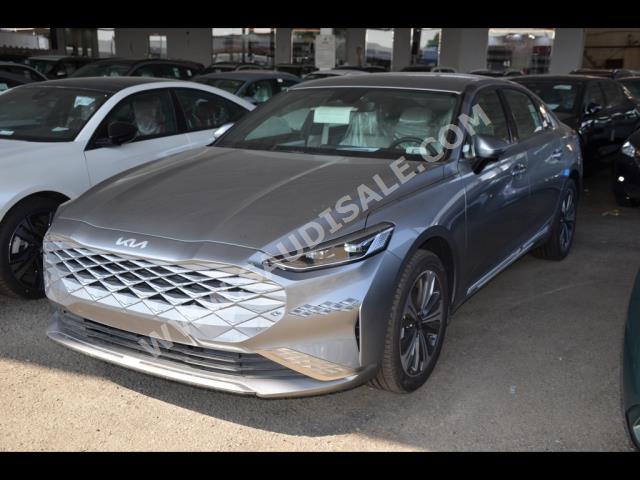 2023 كيا كاي8
